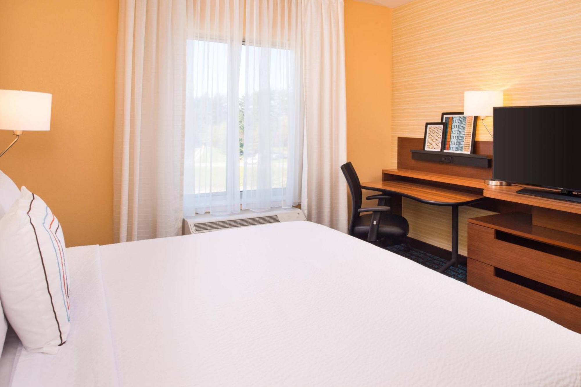 Fairfield Inn & Suites By Marriott Akron Stow Bagian luar foto