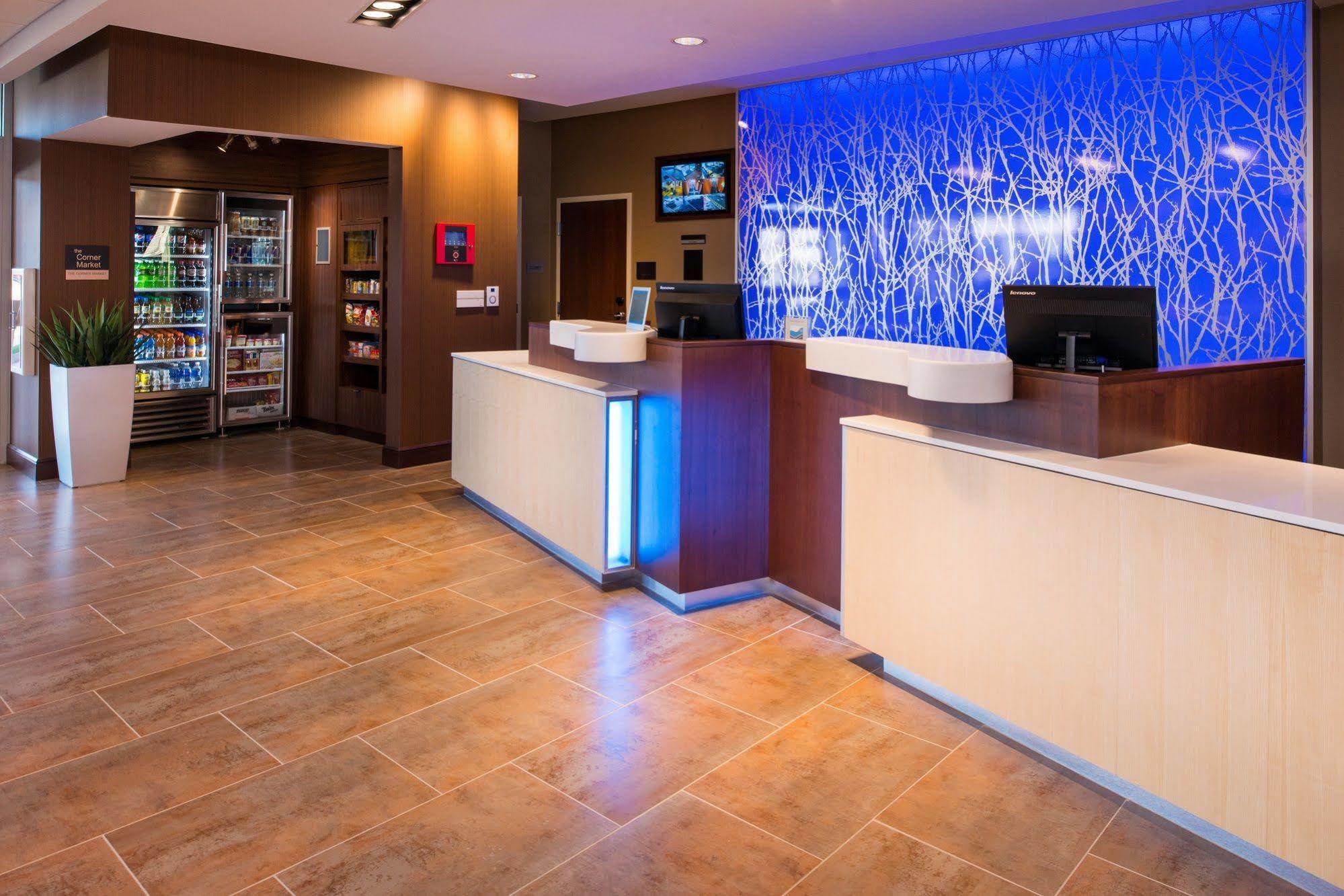 Fairfield Inn & Suites By Marriott Akron Stow Bagian luar foto